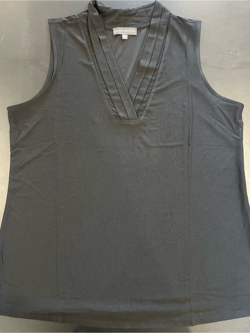 Classic Editions Black V-Neck Sleeveless Tank